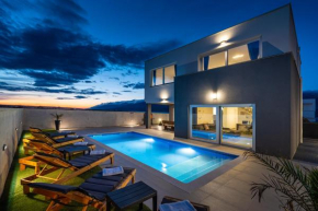 Luxury Villa Noemi